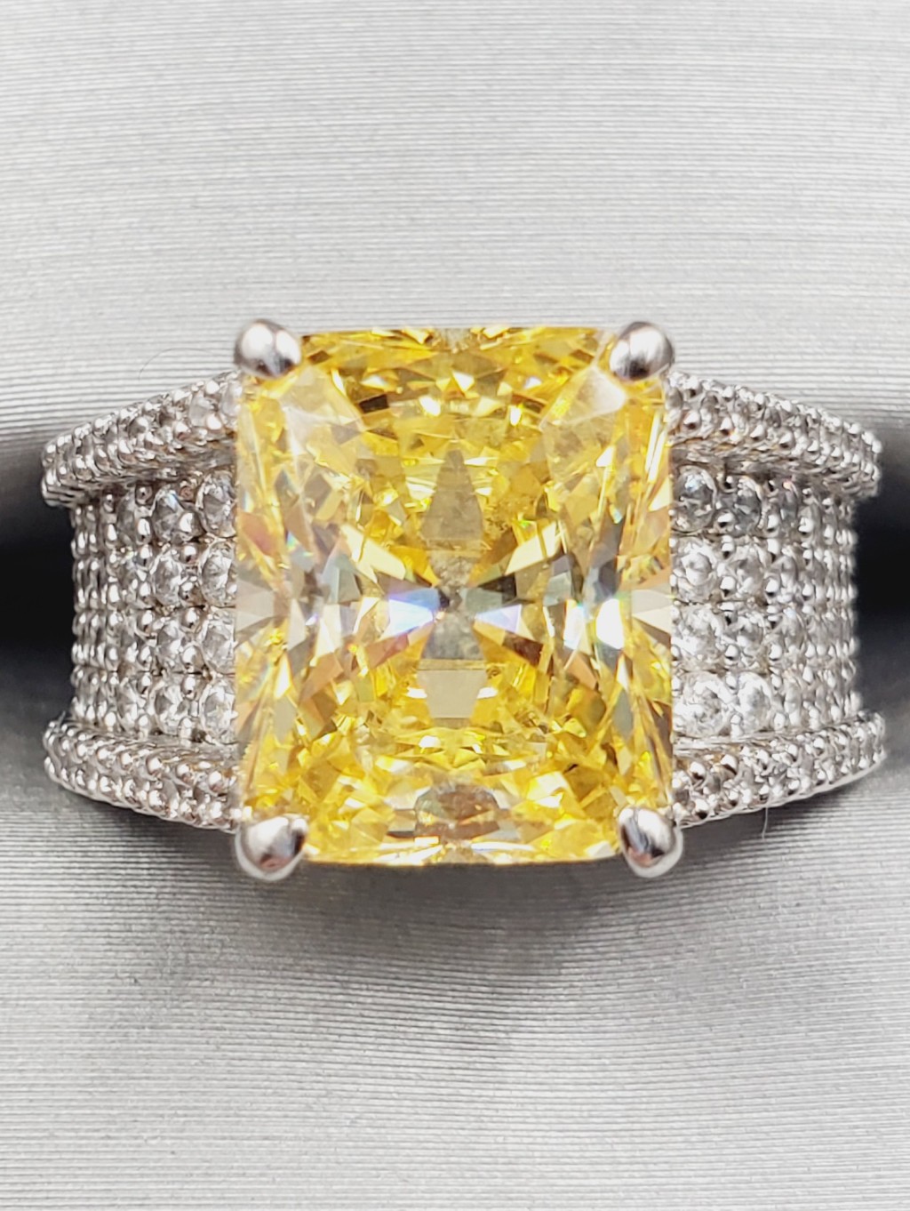 5 Carat Fancy Yellow Canary & White Diamond Simulant Ring - 925 Sterling Silver